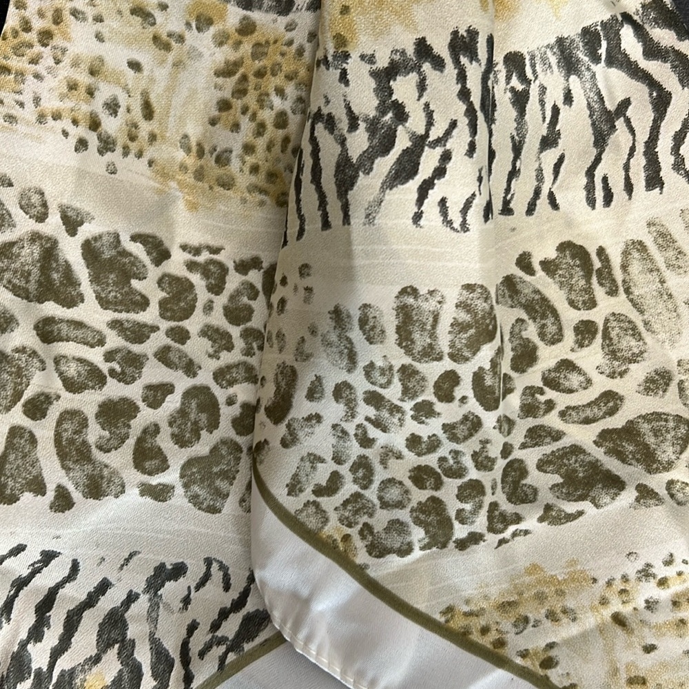 Sunday State | Sage green & Creams Animal Print Scarf w/ Brooch - Picture 3 of 5